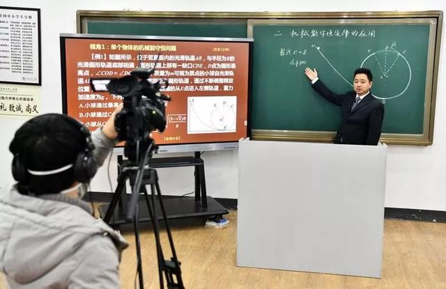 1582271549568356.jpeg aa18972bd40735fa40999f5d825f33b50e2408f9.jpeg